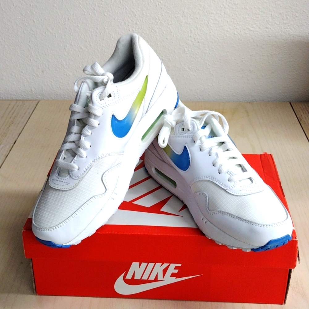 NIKE AIR MAX 1 SE JEWEL SWOOSH SNEAKERS!